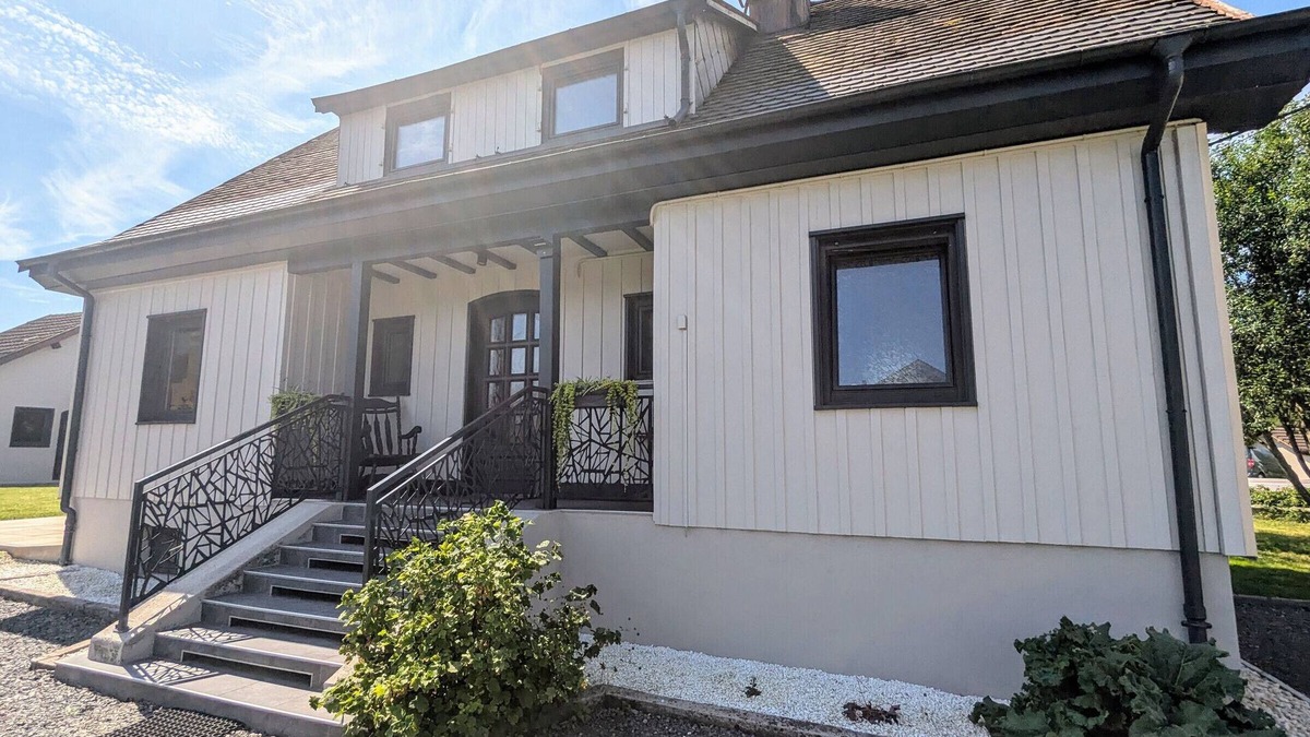Saulcy-sur-Meurthe Cottage | Spacious lodge, modern comfort, peaceful garden