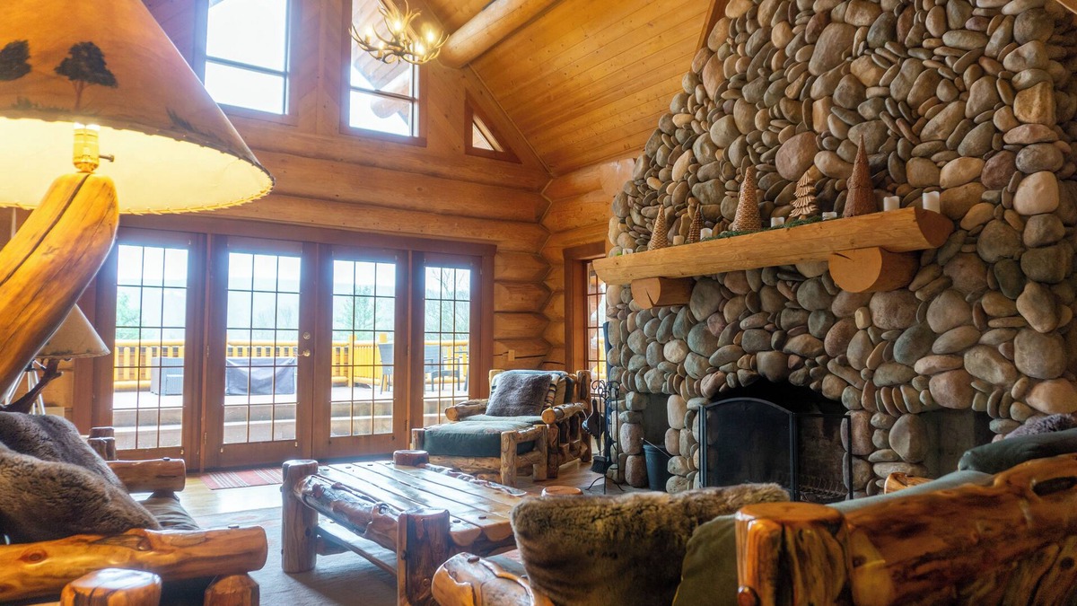 Glen Spey Cabin | Spacious lodge w/indoor pool!