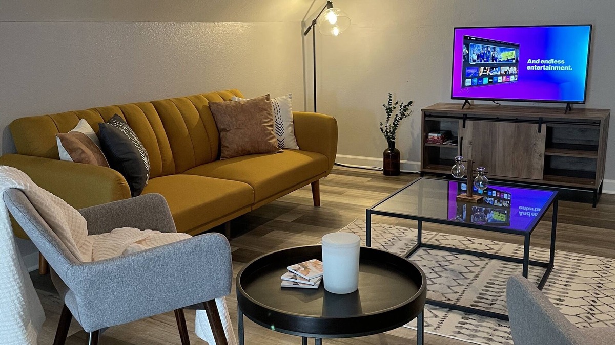 Florence House | SPACIOUS LOFT STEPS AWAY FROM DT FLORENCE!