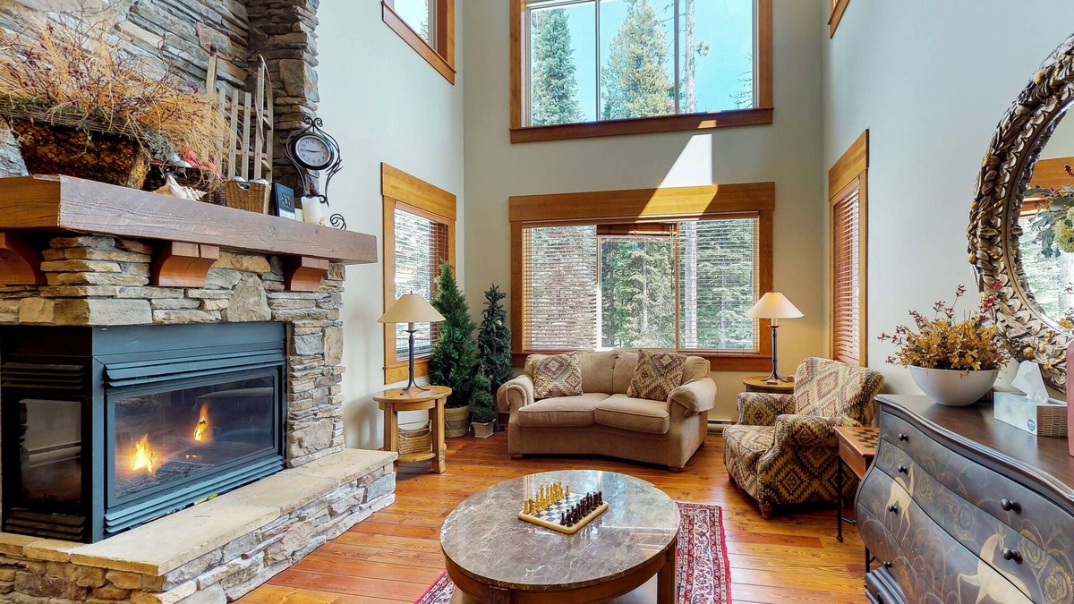 Snow Pine Estates House | Spacious luxury home w/private hot tub, ski-in/ski-out access, dog friendly
