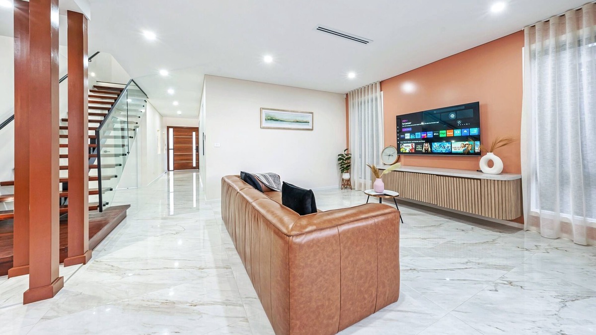 Quakers Hill House | Spacious & Luxury 4Bed Room Retreat Near Station