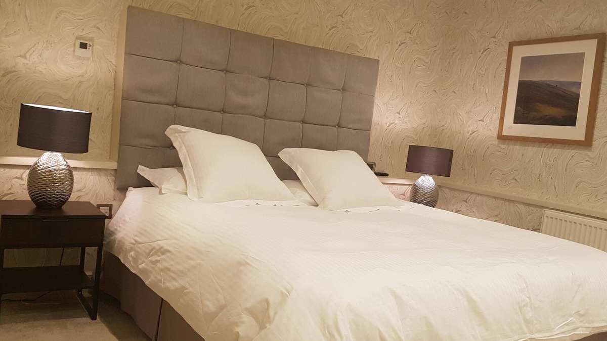 Covent Garden Apartment | Spacious luxury in fashionable Covent Garden (Sleeps 6)