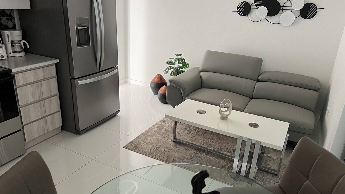 Camaceyes Apartment | Spacious luxury modern apartment with generator near the beach and airport