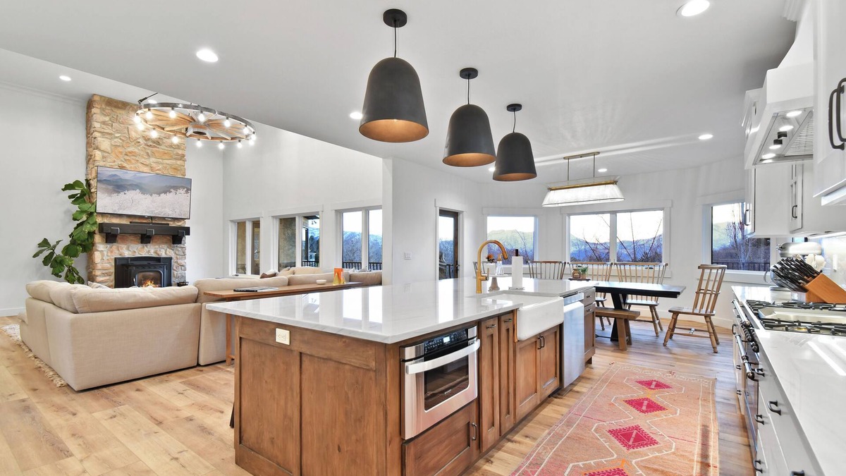 Lake Creek Estates House | Spacious Luxury Heber House