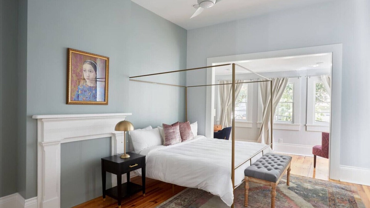 Uptown Historic District Apartment | Spacious Magazine Apt | Walkable to Shops & Cafes