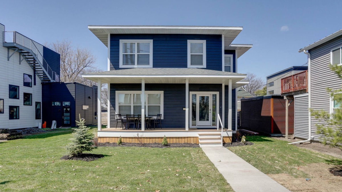 Bottineau House | Spacious Minneapolis Vacation Rental w/Game Room!