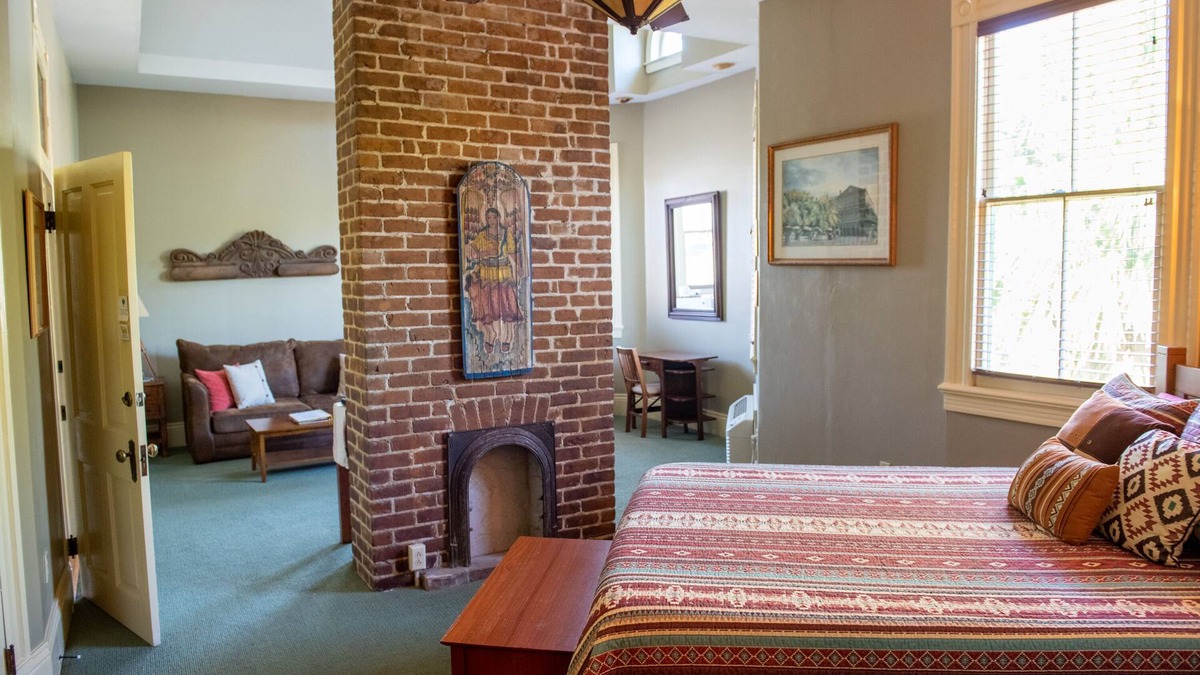 Bywater Bed & Breakfast | Spacious Mission Suite at The Lookout Inn in the colorful Bywater neighborhood!