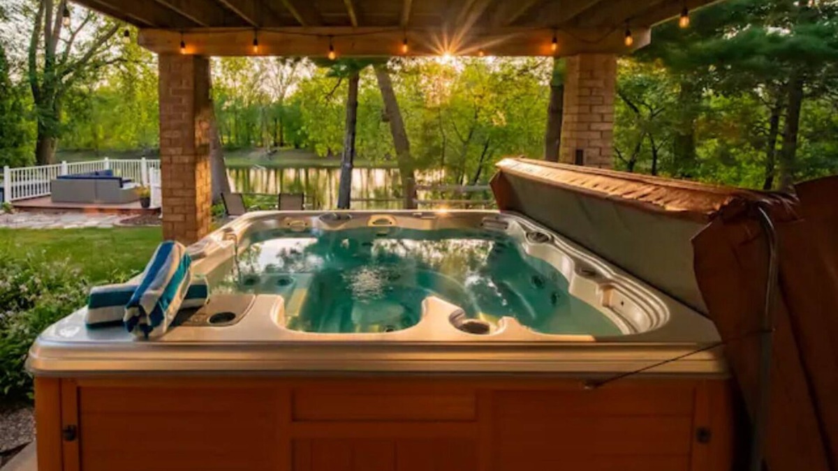 Fridley House | Spacious Mississippi River Retreat-Hot Tub, Massage Chair & Room for 16
