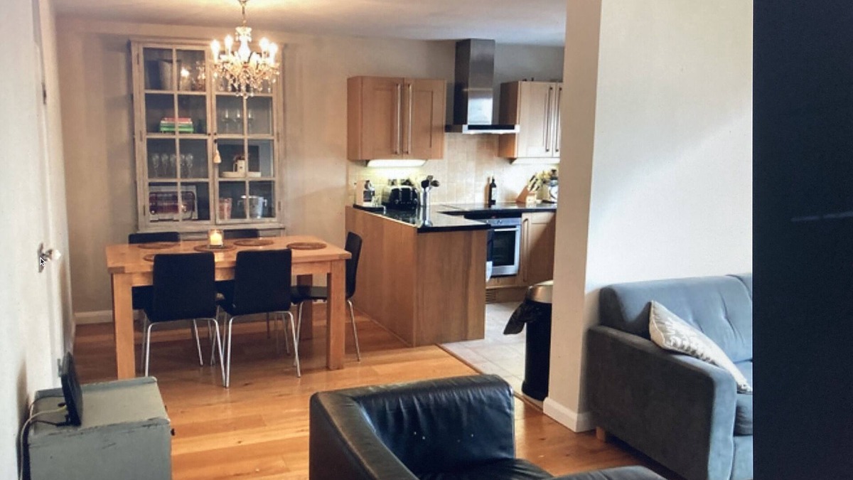 Colville Apartment | SPACIOUS MODERN 2 BEDROOM FLAT NOTTING HILL LONDON ,SLEEP 5, SUPERKING/KING BEDS