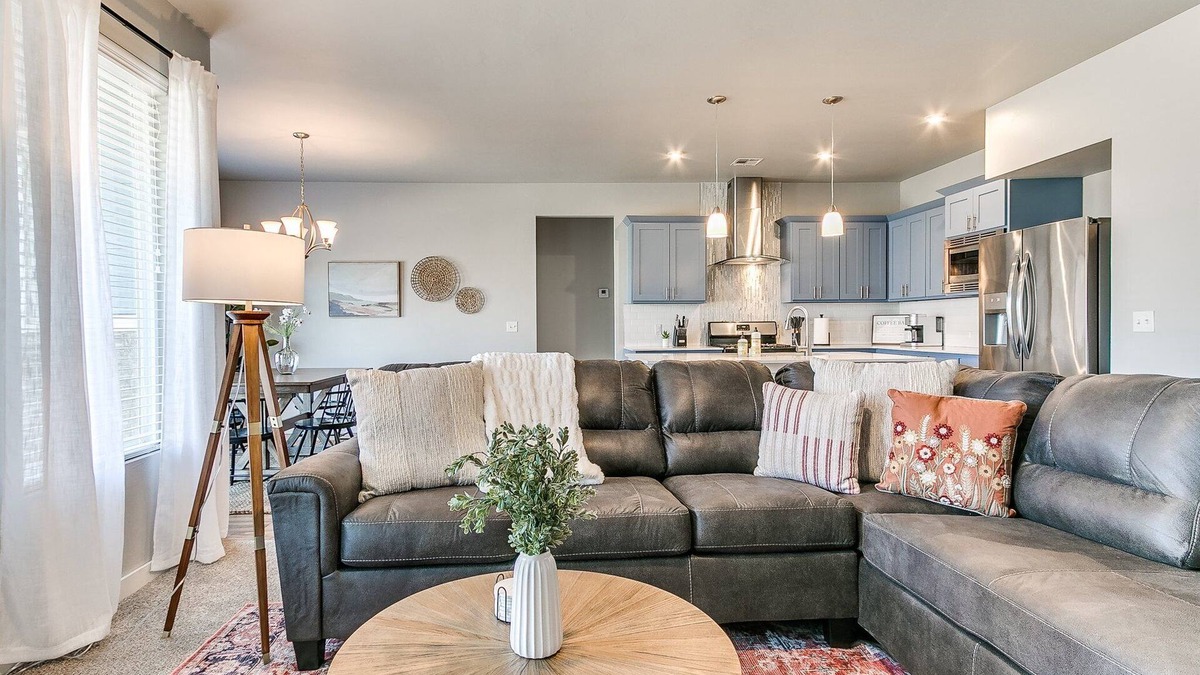 Yukon House | Spacious, Modern Comfort Awaits in Southfork Addition