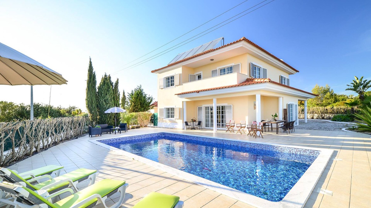Mato Serrao Villa | Spacious, modern villa with private swimming pool and sea view