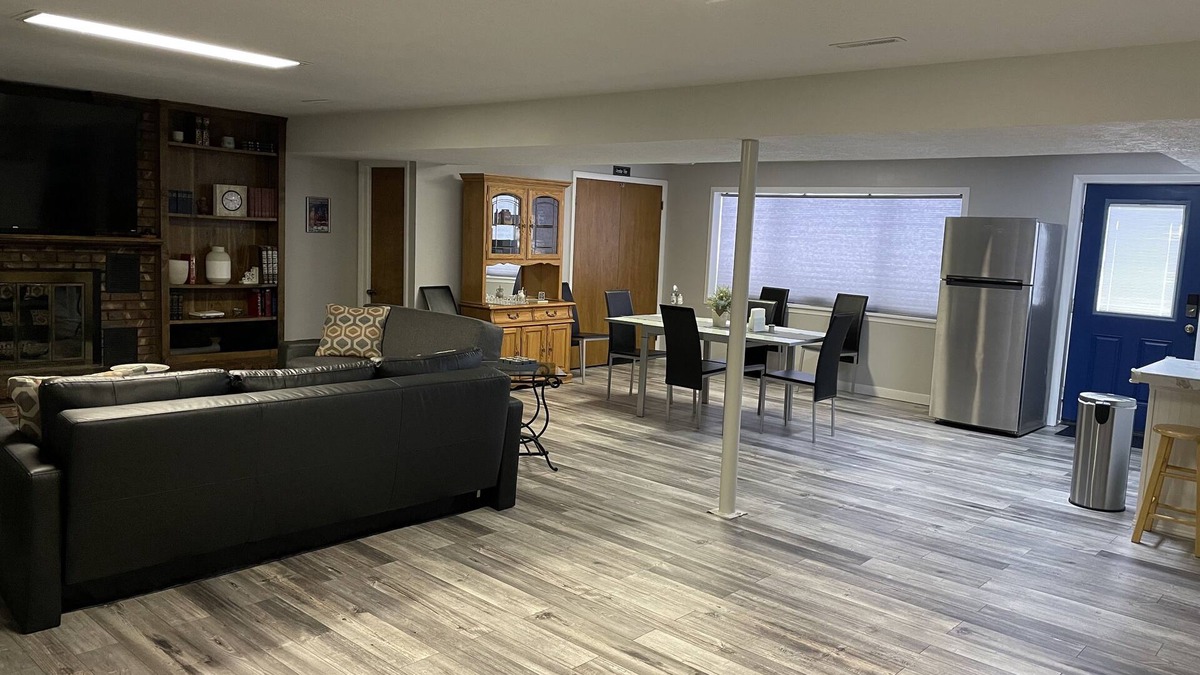 Clearfield Apartment | Spacious Mother-In-Law Basement Apartment -One mile from Hill AFB