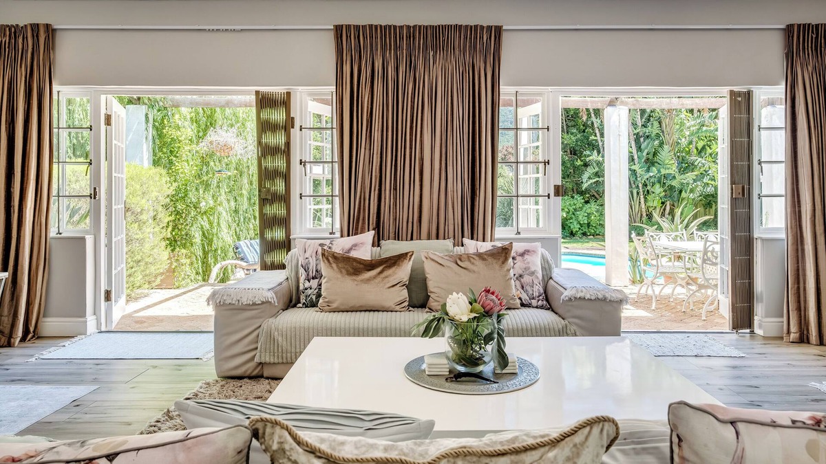 Hout Bay House | Spacious Mountain Home with Views, Pool & Firepit