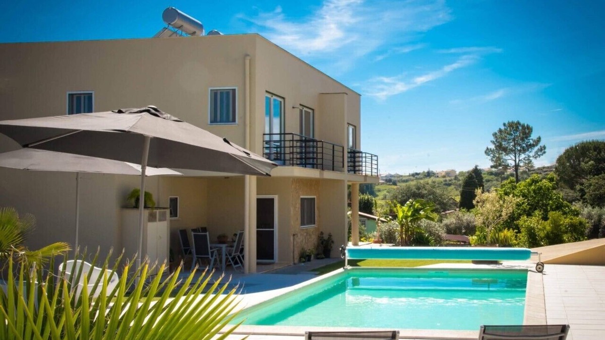 Alcobaca House | Spacious & new holiday home for max. 6 people