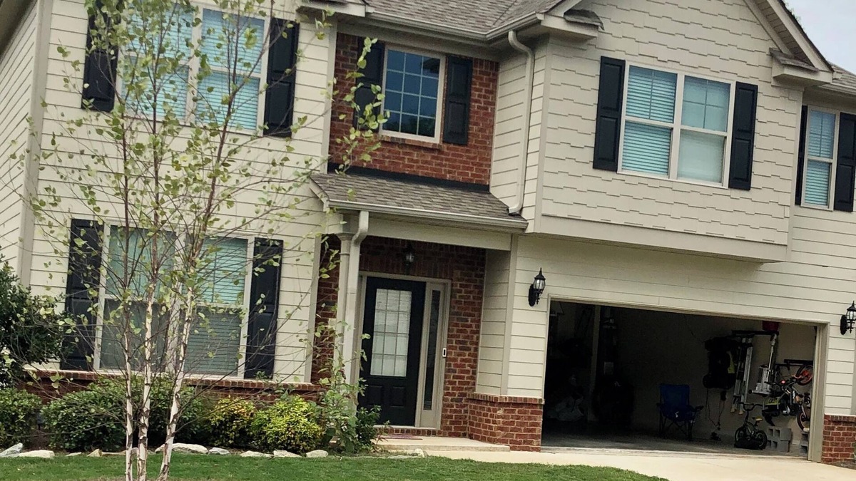 Newnan House | Spacious Newnan Retreat - Minutes from Hospital & Celebrations!