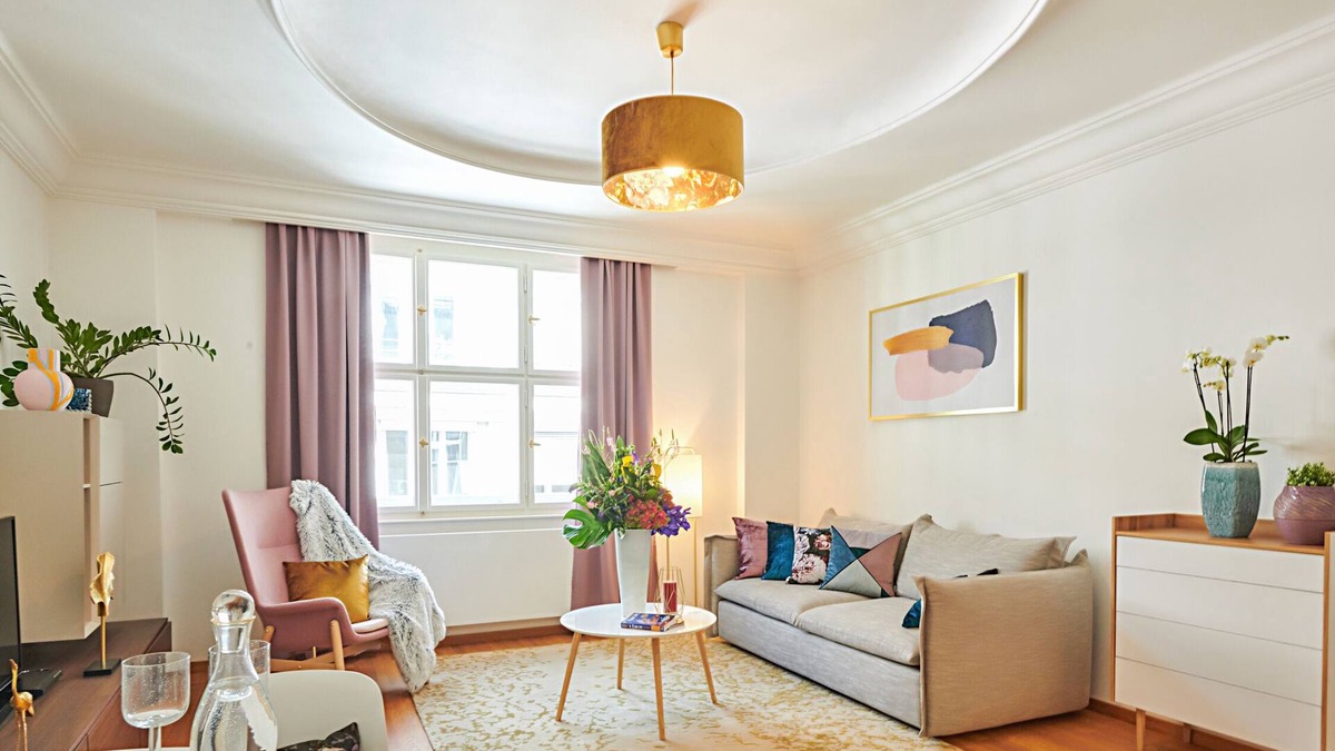 Josefov Apartment | Spacious Old Town Square Apartment