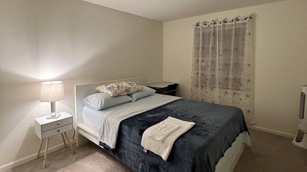 Norristown House | Spacious One Bed One Bath in a Condo