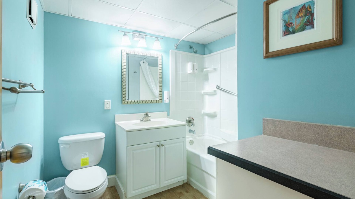 Northeast Virginia Beach Apartment | Spacious One Bedroom Condo