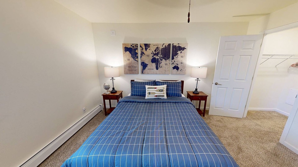 Janesville Apartment | Spacious One Bedroom Serviced Apartment