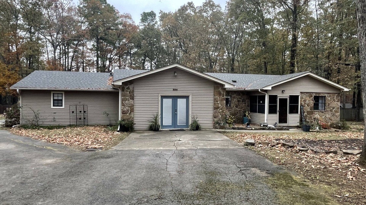 Austin House | Spacious, open concept 4-bedroom home in welcoming Austin, In Ground Pool,WiFi