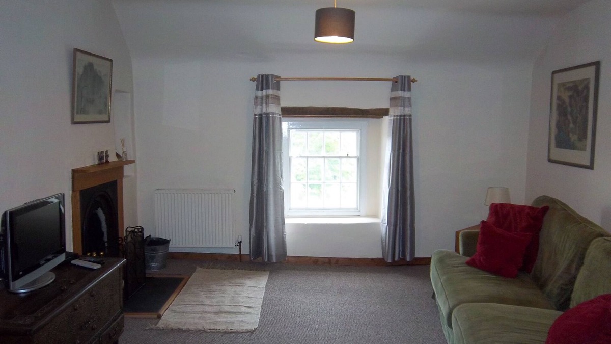 Longnor Apartment | Spacious Peak District Apartment, Pets Welcome, Sleeps 2, Open Fire