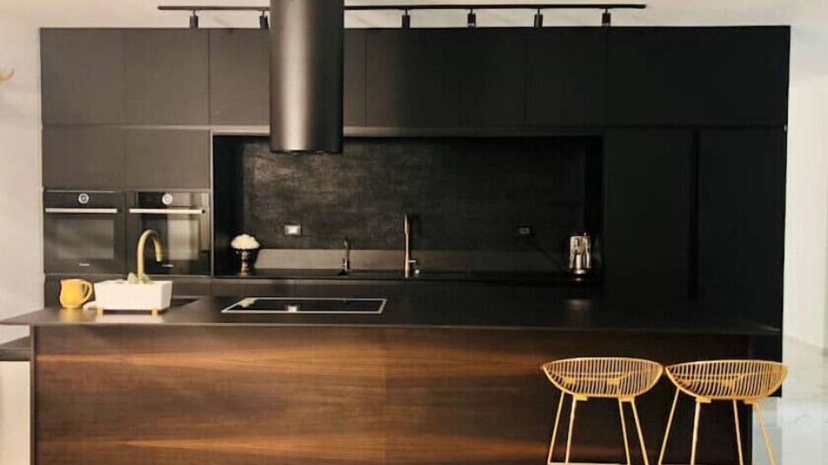 Rehovot House | Spacious Penthouse Near the Weizmann institute and Sience park