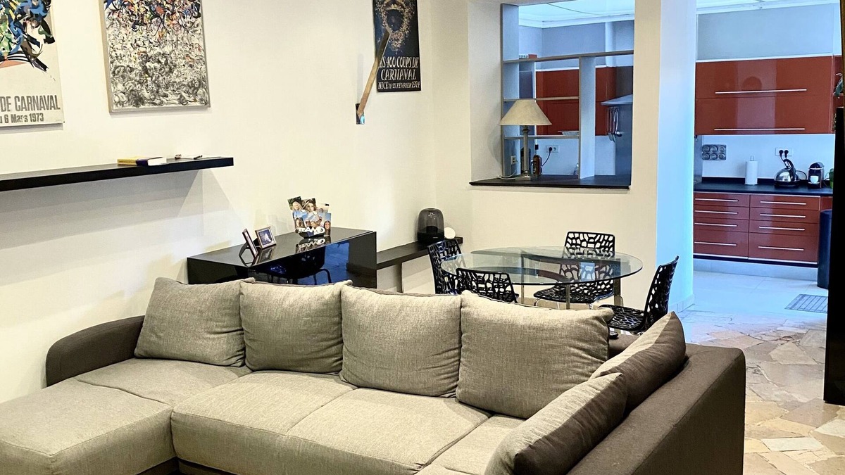 Carabacel Apartment | Spacious, Perfect location (Near by "Nicetoile"). Little garden.
