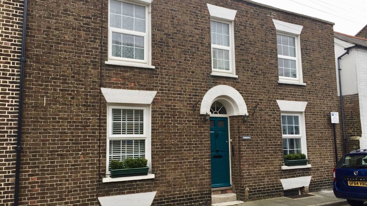 Deal House | Spacious period holiday cottage in Deal, walk to beach, town and restaurants