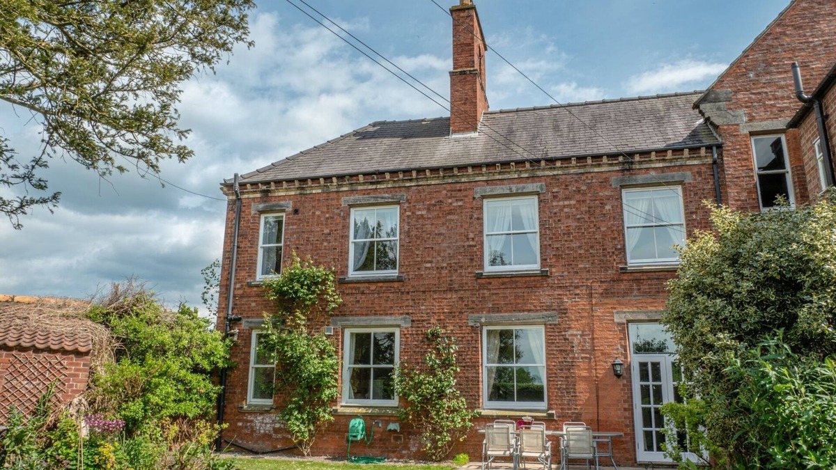 York House | Spacious period property on historic, private estate with seasonal, outdoor pool