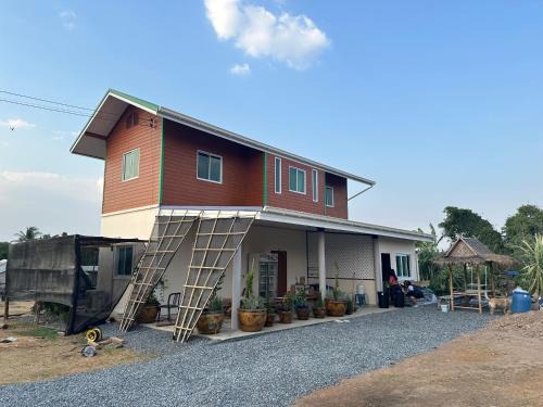 Ta Phraya Villa | Spacious & Picturesque Retreat near National Park!