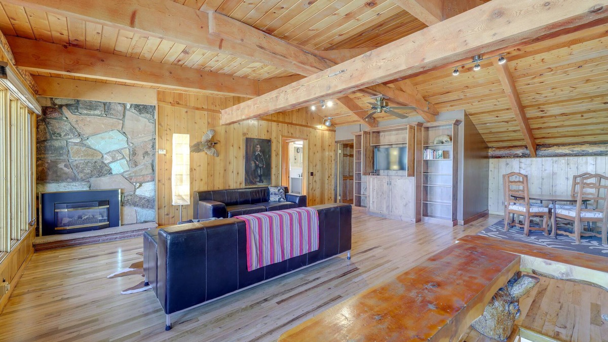 Pinedale House | Spacious Pinedale Home w/Mountain Range View