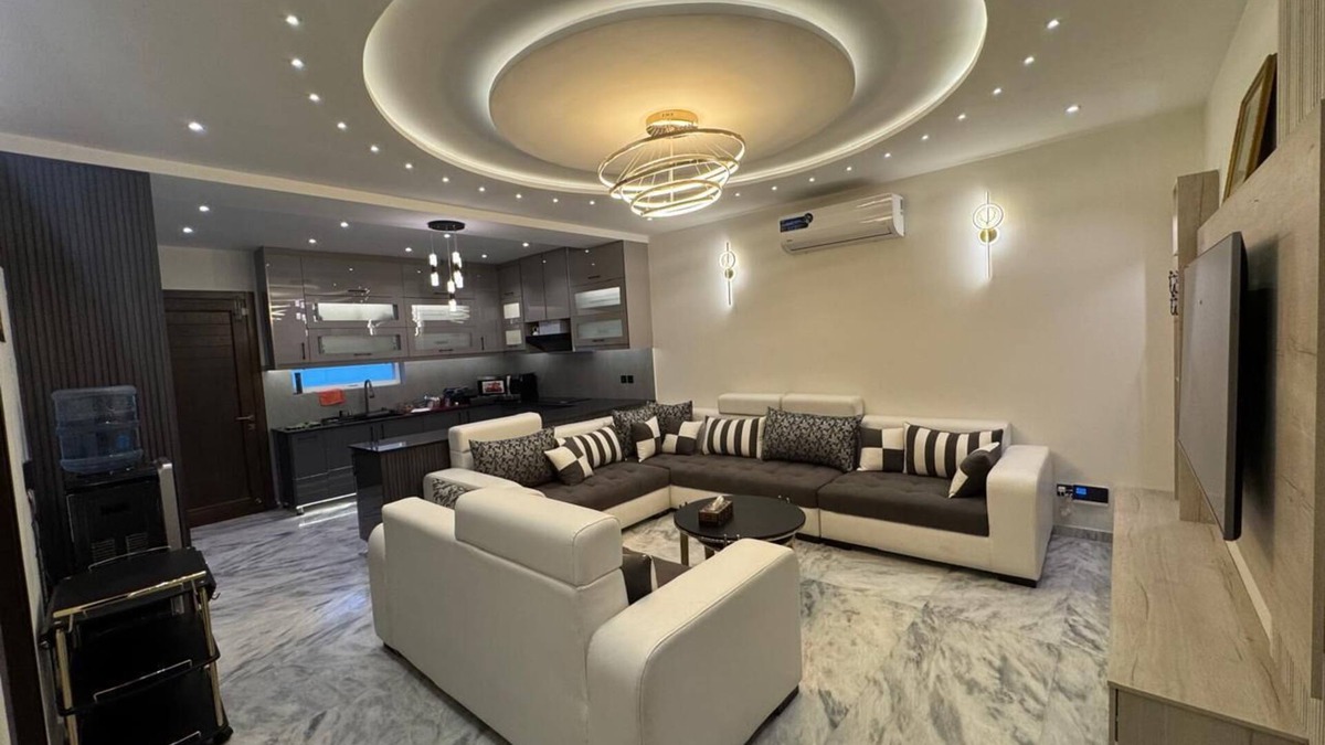 Rawalpindi House | Spacious 4-bedroom house Park facing dead end street in Bahria Town Rawalpindi