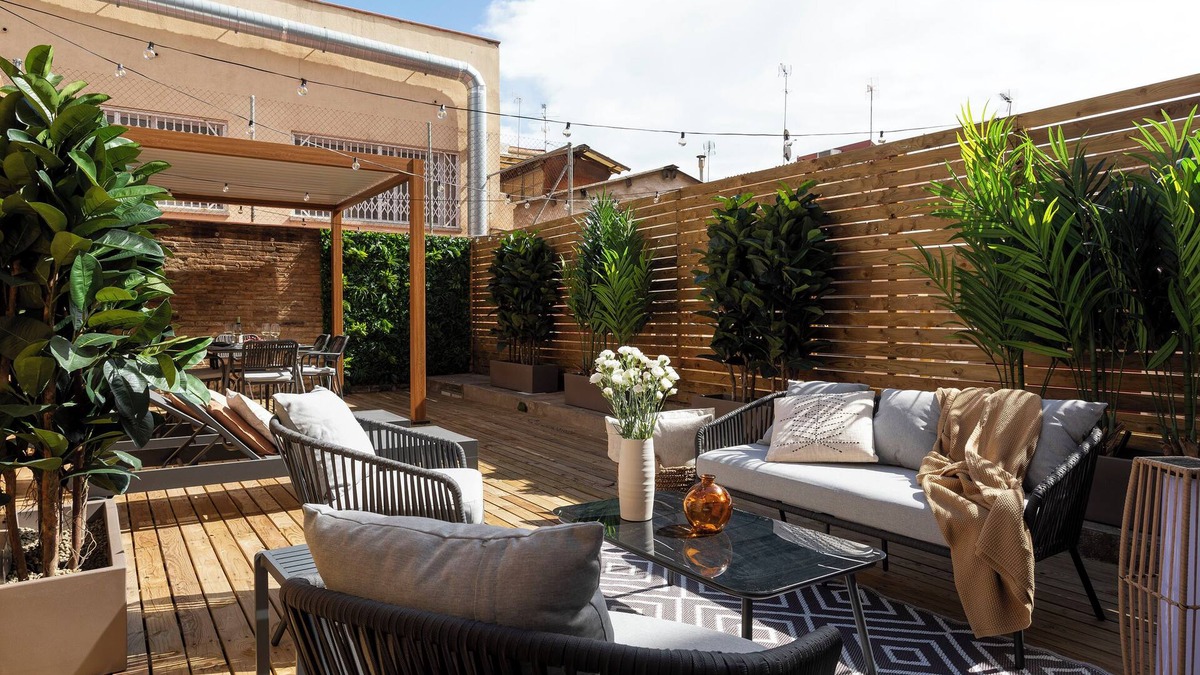 Poblenou Apartment | Spacious Poblenou Apartment with Private Terrace Near the Beach