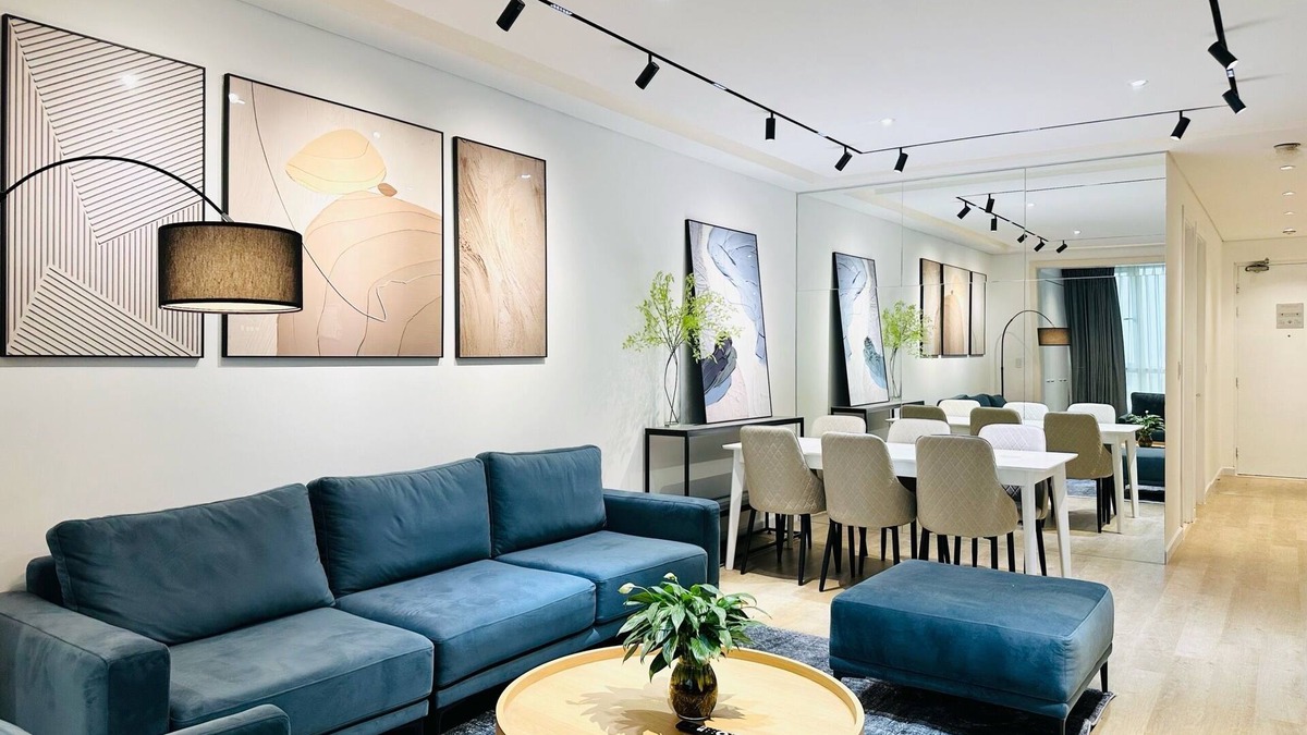 Hang Xanh Apartment | Spacious Premium 3-Beds 120m2 Apartment with Pool @Manor606