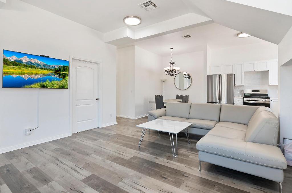 NoHo Arts District Apartment | Spacious Private gated modern loft close to Universal Studio and Hollywood