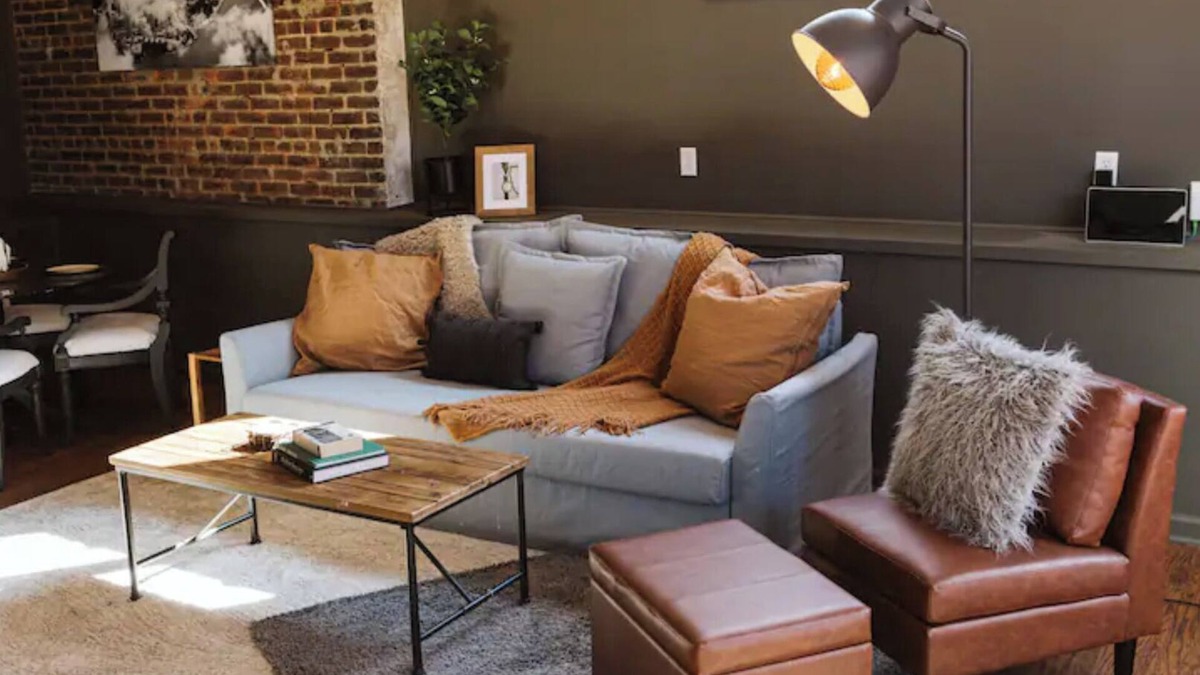 Sheridan Apartment | Spacious, Private, & Modern Apartment with King Bed in middle of town.