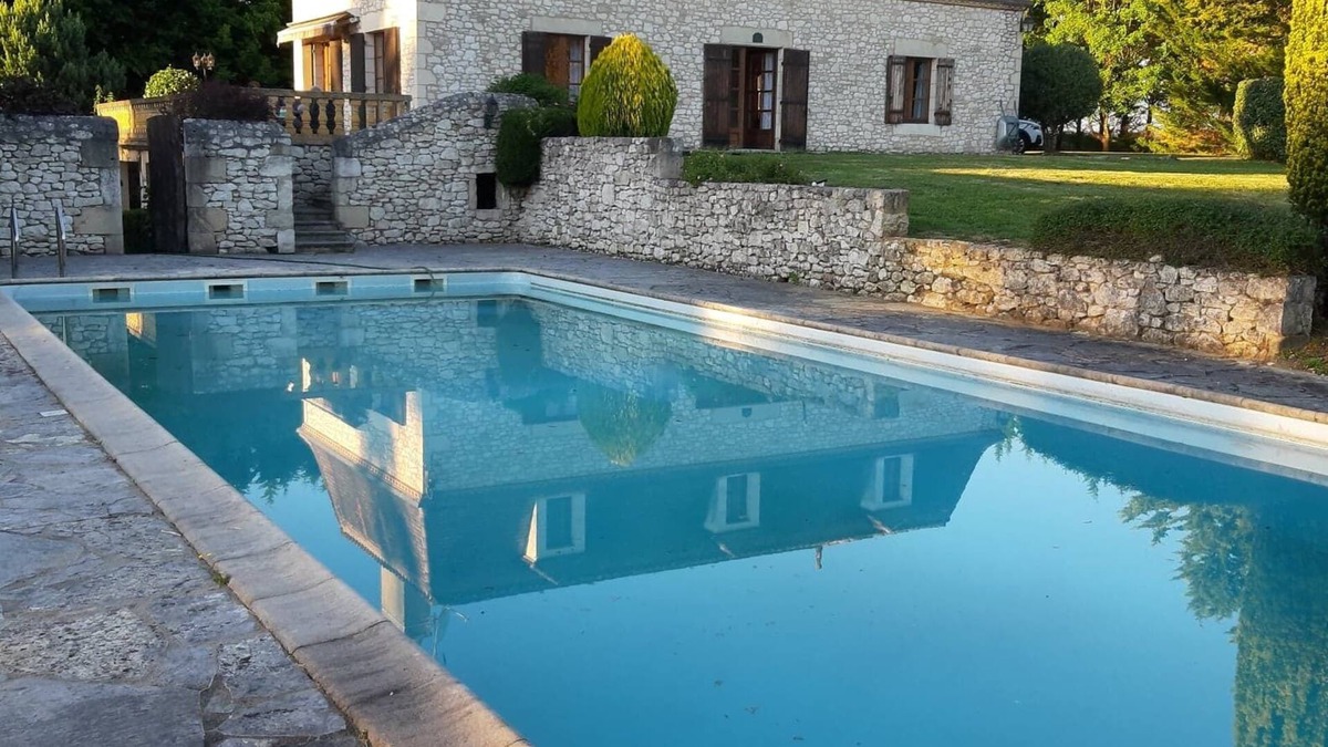 Capdrot House | Spacious property in wooded grounds - not overlooked Monpazier - Private swimming pool