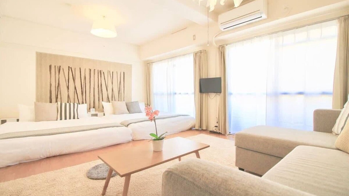 Hiroshima City Centre Apartment | Spacious & Relaxing just 4 blocks to Peace Park