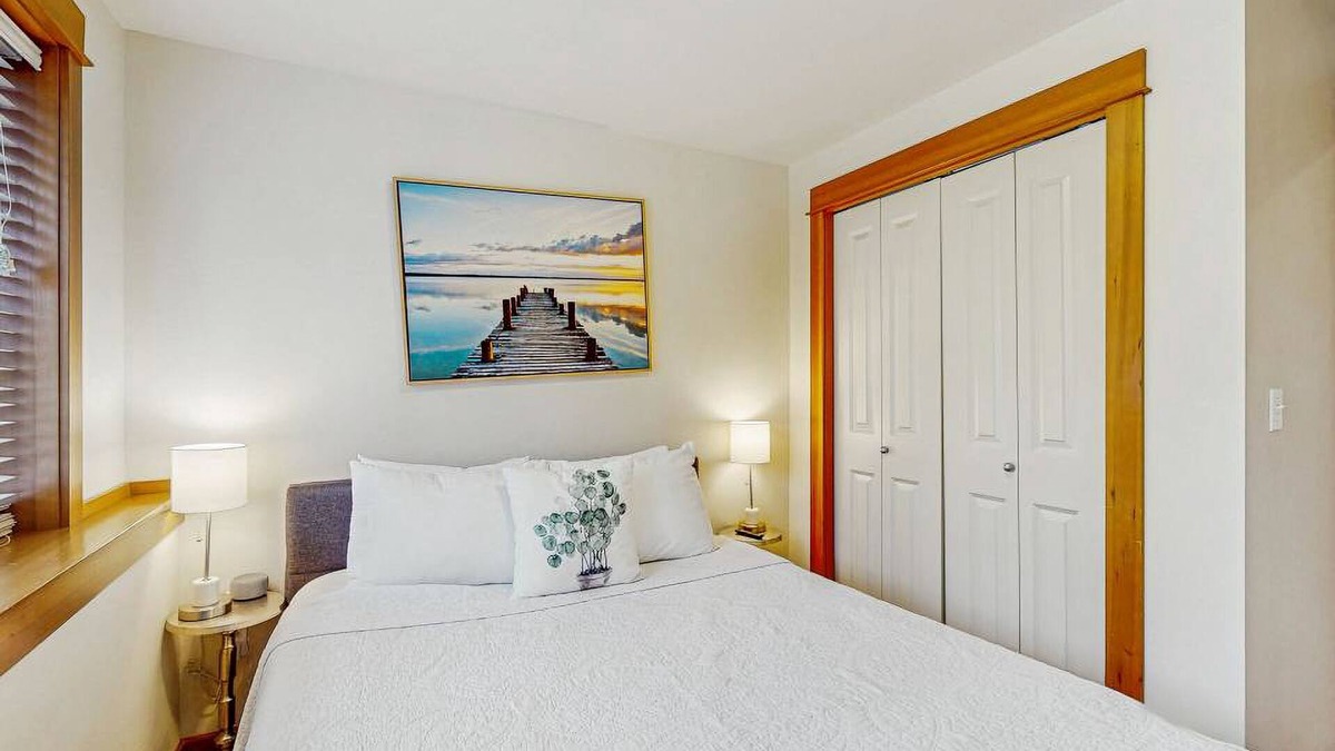 Atlantic House | Spacious Renovated Getaway Near Downtown Seattle & Stadiums