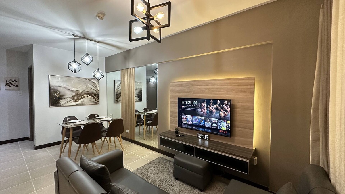 Bacoor City Condo | Spacious Resort-Type 2 bedroom condo unit w/parking near Airport - 15 mins away