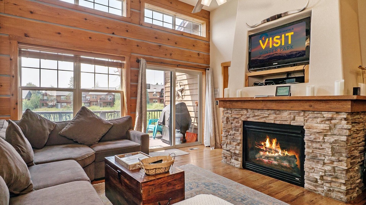 Rendezvous House | Spacious Retreat in Fraser - Perfect for Families and Groups!