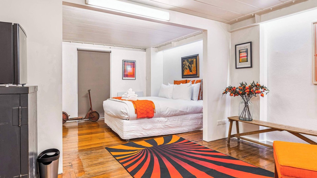 Newton Apartment | Spacious Room in Unique K Road Apt. Zodiak Stays