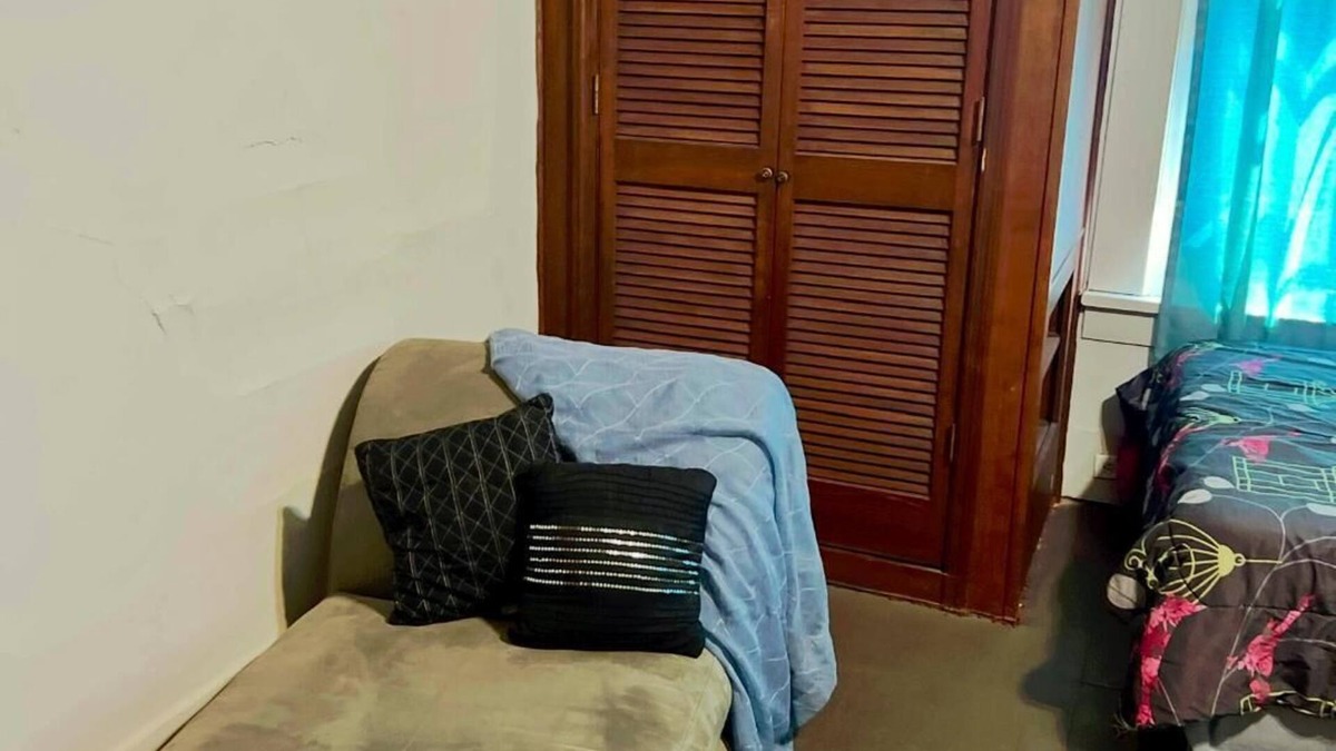 Selma House | Spacious Room with Concierge Services