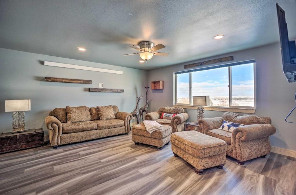Saratoga Apartment | Spacious Saratoga Condo with Mountain Views!