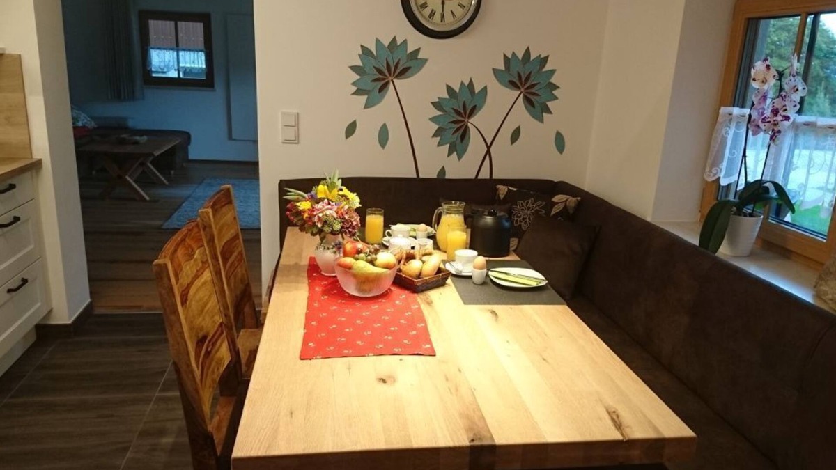 Teisendorf Apartment | Spacious Schneiderhof vacation apartment with terrace
