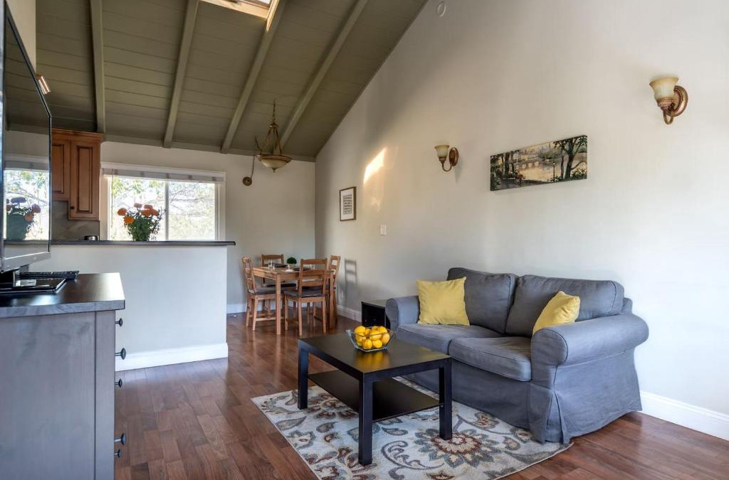 Shoreline West Apartment | Spacious, Soaring Ceilings, Near Downtown MV, GOOG