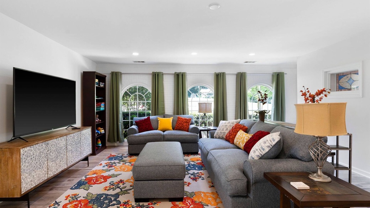Dallas House | Spacious Spanish-style Ranch Convenient to ATL