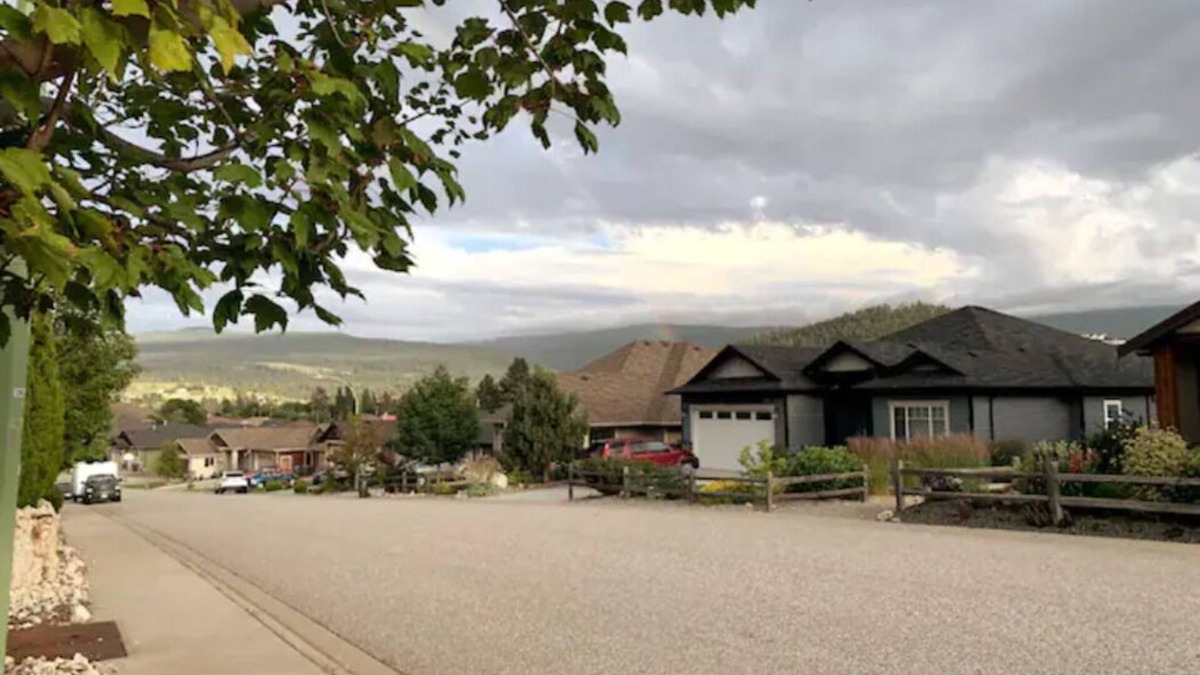 Black Mountain House | Spacious, spotless, self-contained suite with panoramic views