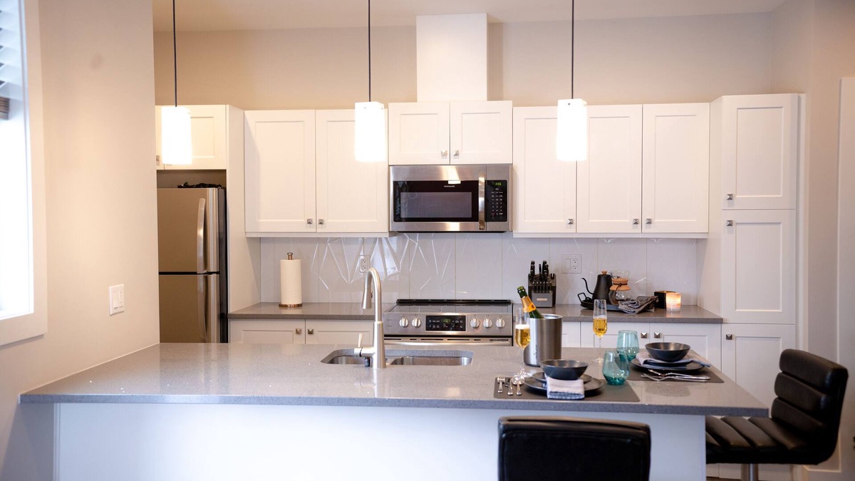 Kamloops Apartment | Spacious Studio Suite with Mountain Views