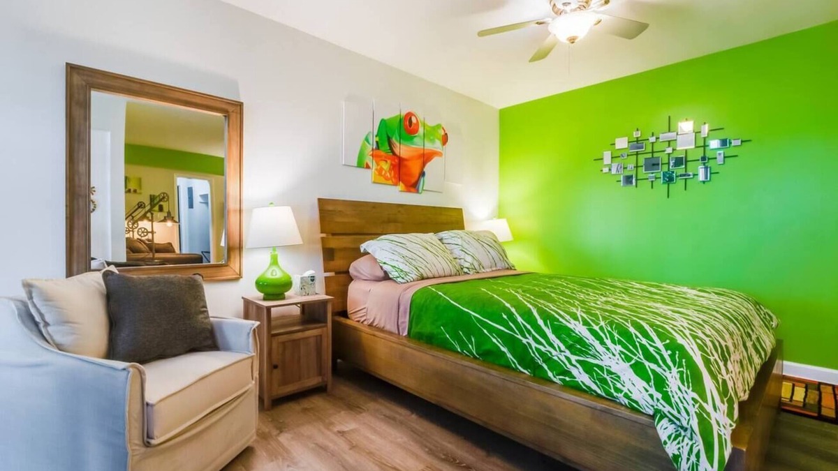 Coral Ridge Apartment | Spacious Studio w/Private Patio & Grill